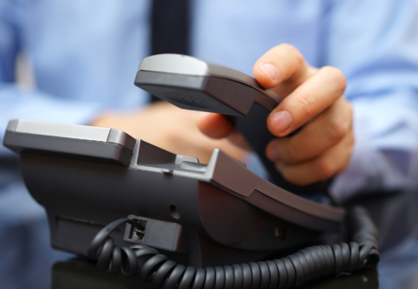 Clicca per accedere all'articolo Linee telefoniche temporaneamente non disponibili